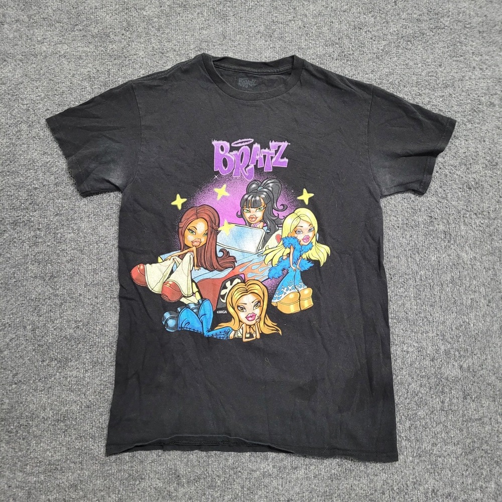 Bratz T-Shirt Womens Size S Black Graphic Short Sleeve Crew Neck Y2K Style Tee